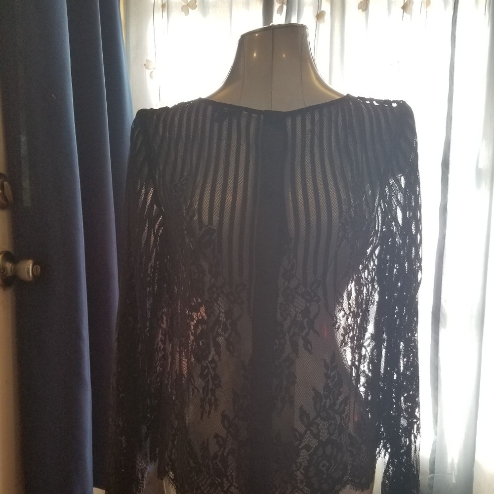 Guess Floral Lace Button Down Blouse l